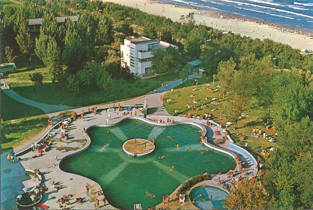 2024 - Mamaia. Piscina hotelului Unirea